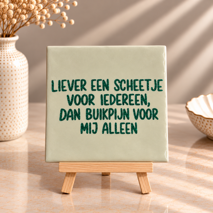 Grappig groen glitter tegeltje op houten ezeltje