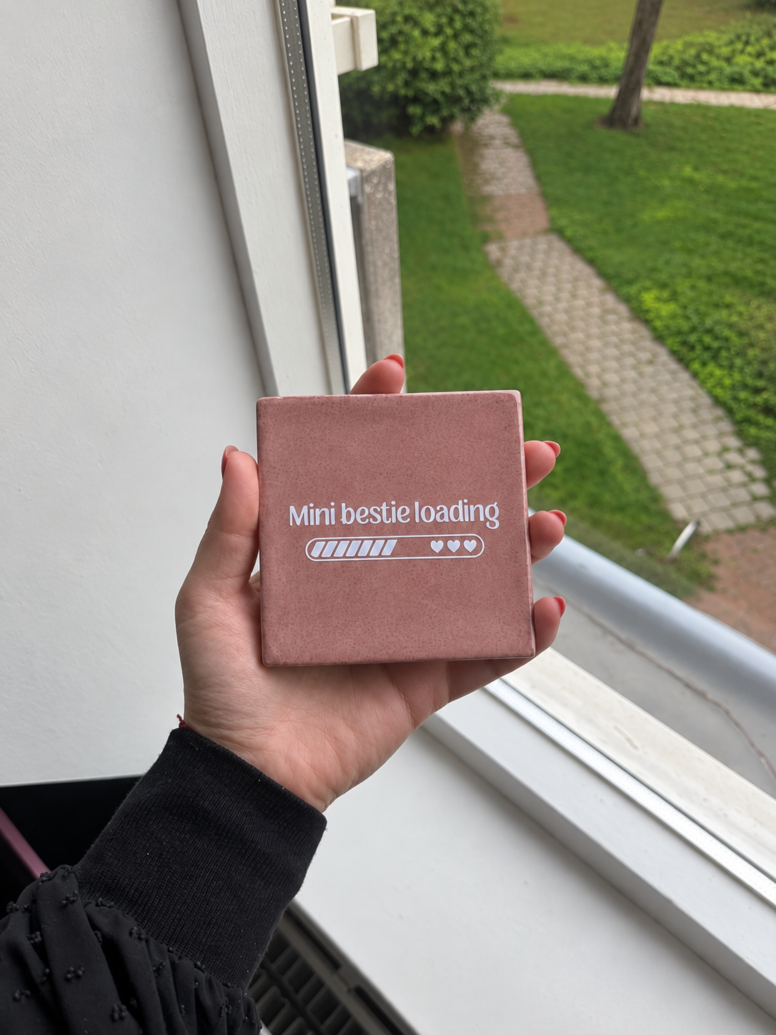 Roze Mini bestie loading tegeltje als zwangerschap cadeau