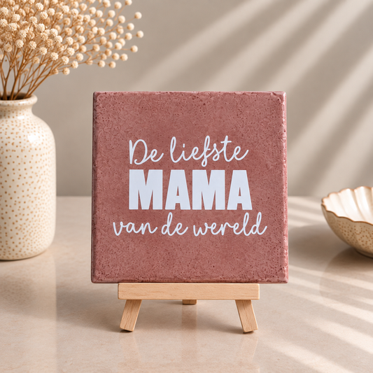 Roze tegeltje De liefste mama van de wereld op houten tegelhouder