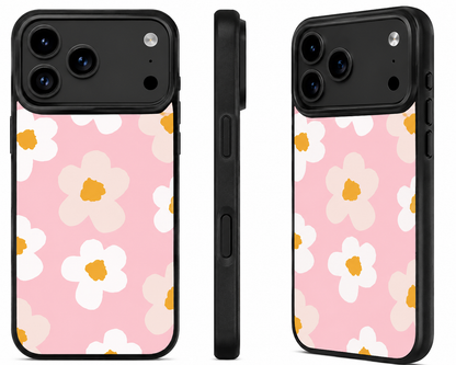 Schuine weergave van roze telefoonhoesje met bloemenprint.